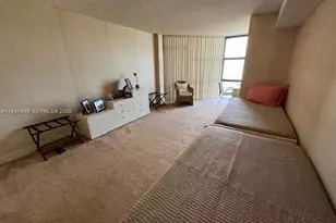 6423 Collins Ave, Miami Beach, FL 33141 - Photo 14