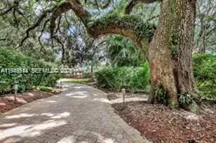 1532 Whitehall Dr, Davie, FL 33324 - Photo 50