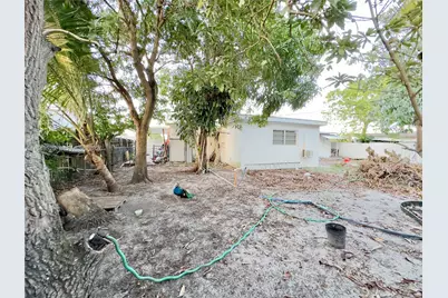 4910 NW 173rd St, Miami Gardens, FL 33055 - Photo 16