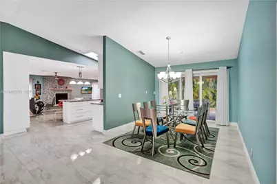 11201 NW 4th Court, Plantation, FL 33325 - Photo 10