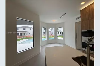 19670 NE 14th Ct #19670, Miami, FL 33179 - Photo 14