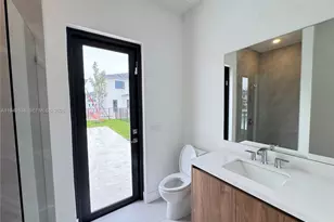 19670 NE 14th Ct, Miami, FL 33179 - Photo 20