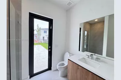 19670 NE 14th Ct #19670, Miami, FL 33179 - Photo 24