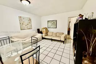 303 NE 187th St, Miami, FL 33179 - Photo 4