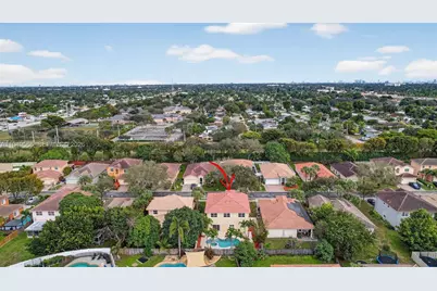 2216 NW 72nd Ter, Pembroke Pines, FL 33024 - Photo 24