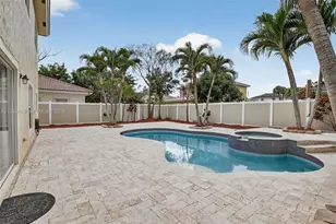 2216 NW 72nd Terrace, Pembroke Pines, FL 33024 - Photo 6