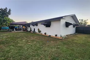 28500 SW 161st Ave, Homestead, FL 33033 - Photo 2