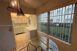 573 Durham U, Deerfield Beach, FL 33442 - Photo 4