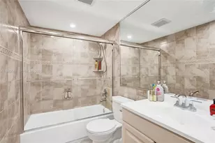 401 Golden Isles Dr, Hallandale Beach, FL 33009 - Photo 18