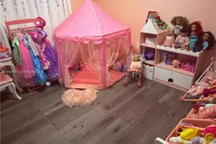 17901 SW 144th Ave, Miami, FL 33177 - Photo 8