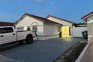 17901 SW 144th Ave, Miami, FL 33177 - Photo 1