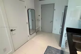 60 SW 13th St, Miami, FL 33130 - Photo 4