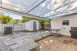 818 NW 47th St, Miami, FL 33127 - Photo 6