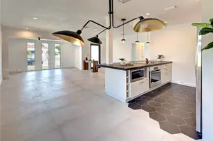 818 NW 47th St, Miami, FL 33127 - Photo 8