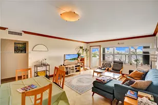 401 Golden Isles Dr, Hallandale Beach, FL 33009 - Photo 10