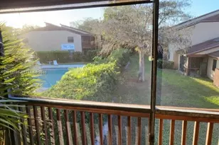 302 E Lakeview Dr E, Royal Palm Beach, FL 33411 - Photo 2