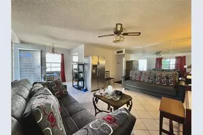 371 Burgundy H #H, Delray Beach, FL 33484 - Photo 6