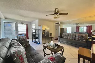 371 Burgundy H, Delray Beach, FL 33484 - Photo 6