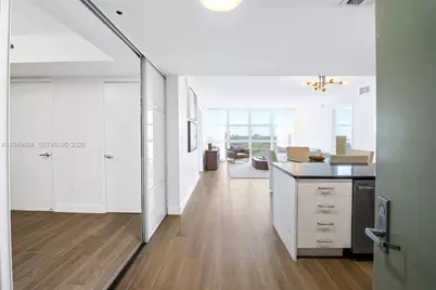 50 Biscayne Blvd #3904, Miami, FL 33132 - Photo 2