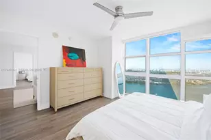 50 Biscayne Blvd, Miami, FL 33132 - Photo 14