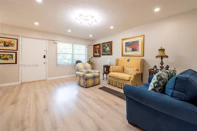 13250 SW 7th Ct #412L, Pembroke Pines, FL 33027 - Photo 2