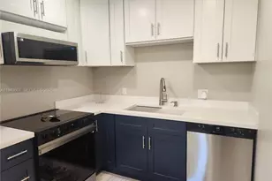 13250 SW 7th Ct, Pembroke Pines, FL 33027 - Photo 8