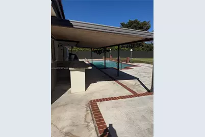 2431 SW 124 Ave, Miami, FL 33175 - Photo 2