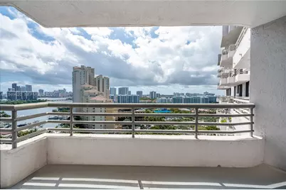 3300 NE 191st St #1915, Aventura, FL 33180 - Photo 16