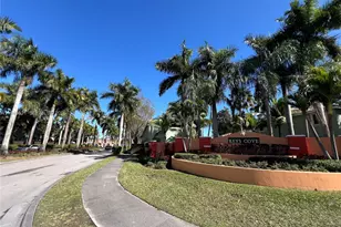 1660 SE 29th St, Homestead, FL 33035 - Photo 2