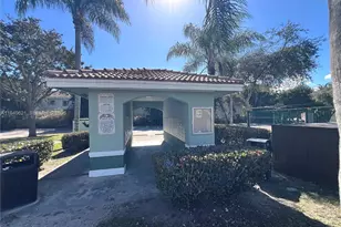 1660 SE 29th St, Homestead, FL 33035 - Photo 16