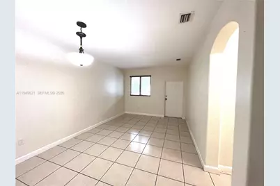 1660 SE 29th St #101, Homestead, FL 33035 - Photo 6