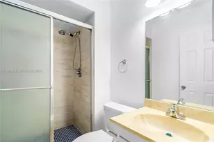 2500 SW 81st Ave, Davie, FL 33324 - Photo 20