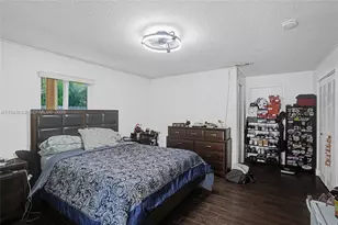 901 NW 34th Ave, Miami, FL 33125 - Photo 10