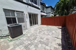 7673 NW 116th Ave, Doral, FL 33178 - Photo 12