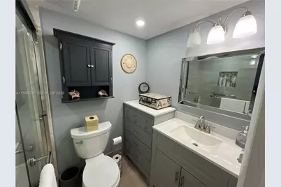 2 Briarwood Cir #112, Hollywood, FL 33024 - Photo 10