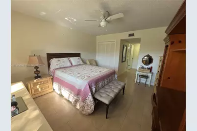 2 Briarwood Cir #112, Hollywood, FL 33024 - Photo 8