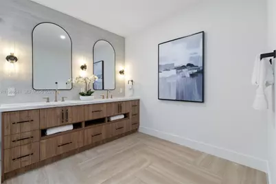 420 NE 55th Ter, Miami, FL 33137 - Photo 12