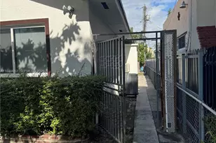 1629 SW 10th St, Miami, FL 33135 - Photo 2