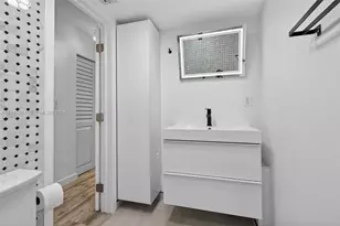 1501 NE 191st St, Miami, FL 33179 - Photo 24