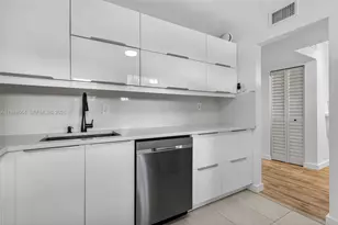 1501 NE 191st St, Miami, FL 33179 - Photo 6