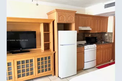 19201 Collins Ave #823, Sunny Isles Beach, FL 33160 - Photo 10