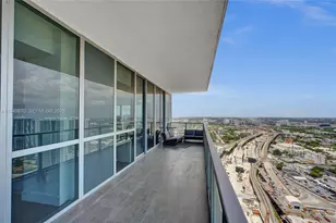 1100 Biscayne Blvd, Miami, FL 33132 - Photo 30