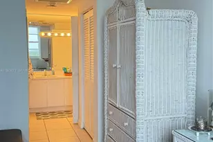 300 Bayview Dr, Sunny Isles Beach, FL 33160 - Photo 10