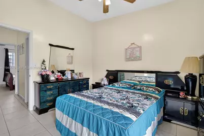 2224 W 53rd Pl #2224, Hialeah, FL 33016 - Photo 18