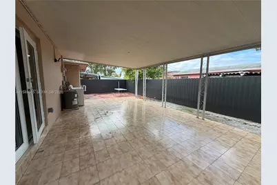 425 E 17th St #Rear, Hialeah, FL 33010 - Photo 22
