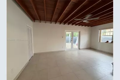 425 E 17th St #Rear, Hialeah, FL 33010 - Photo 20