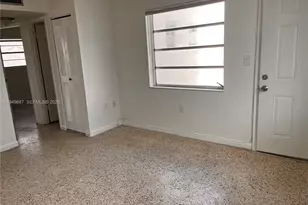 928 SW 30th Ave, Miami, FL 33135 - Photo 10
