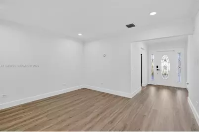 730 N 72nd Way, Hollywood, FL 33024 - Photo 24