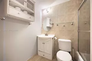 7441 Wayne Ave, Miami Beach, FL 33141 - Photo 10