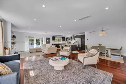 5516 Sardinia St, Coral Gables, FL 33146 - Photo 4